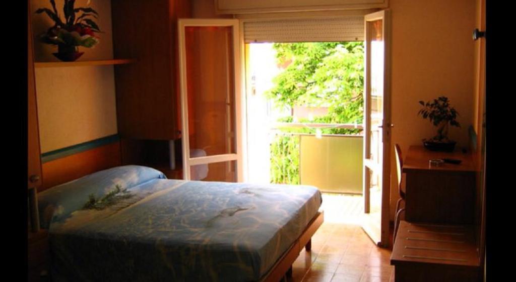 Meuble Lariana Hotell Bellaria-Igea Marina Exteriör bild